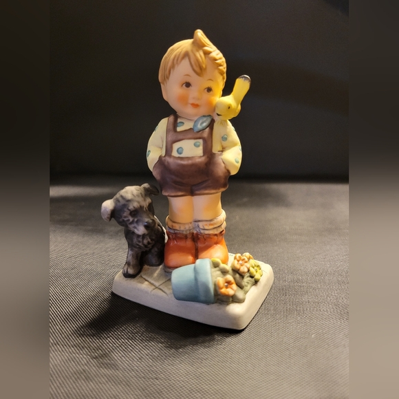 Goebel I'm Sorry Charming Hummel Boy Figurine with Dog and Bird 1997 - Picture 8 of 8